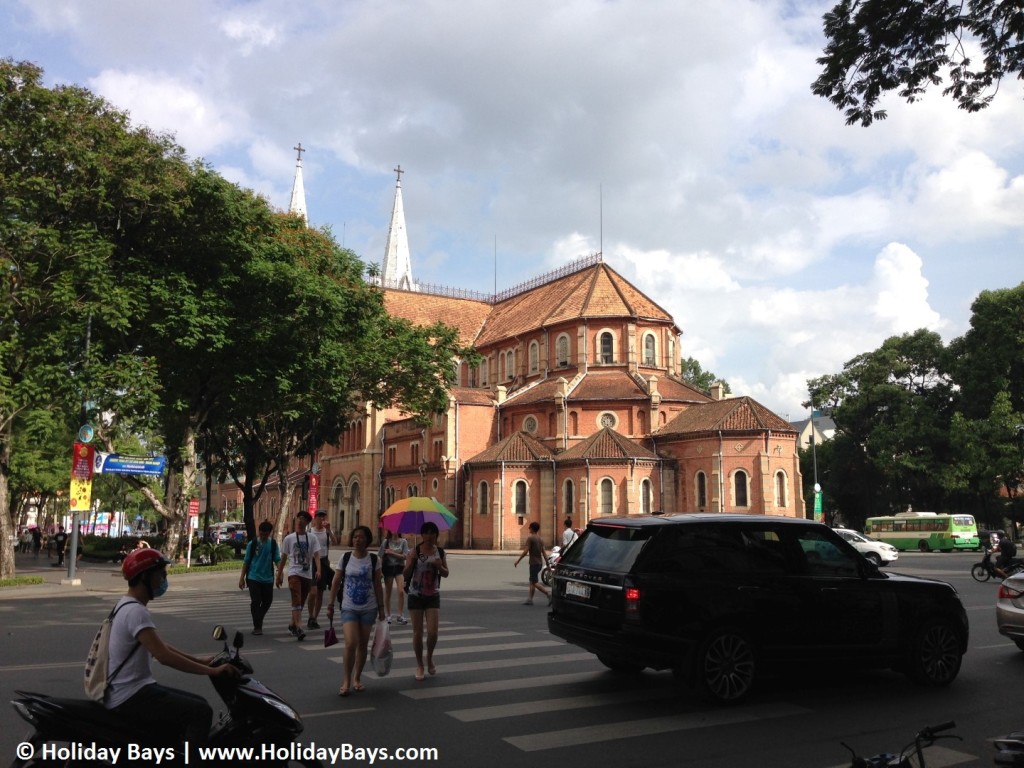 Saigon Notre-Dame Basilica (Nhà Thờ Đức Bà)